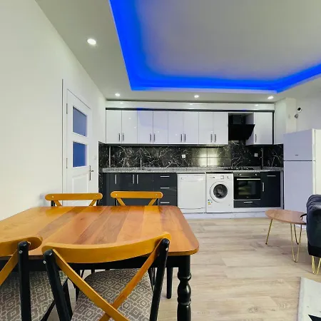 Denize Yakin Yeni Daire Apartment Antalya
