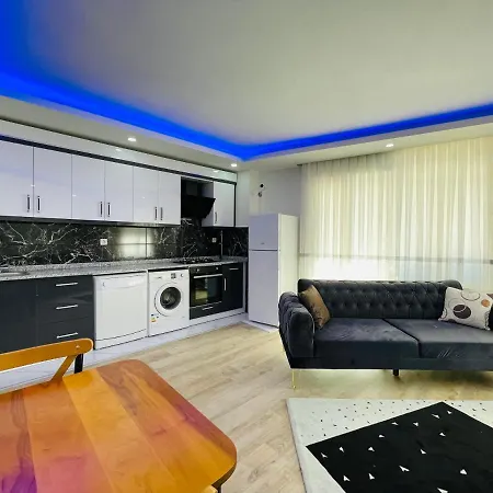 Denize Yakin Yeni Daire * アンタルヤ